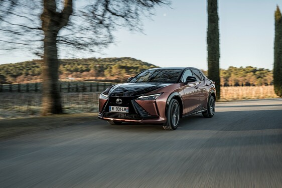 Lexus RZ 2023