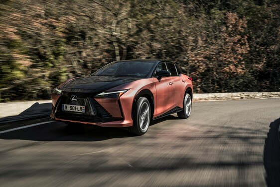 Lexus RZ 2023
