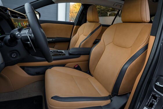 Lexus RZ 2023