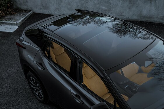 Lexus RZ 2023