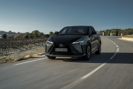 Lexus RZ 2023