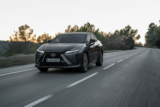 Lexus RZ 2023