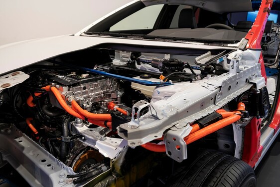 Lexus RZ 2023