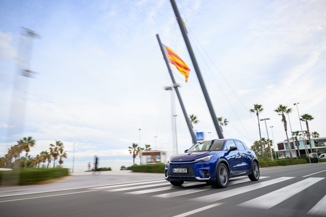 LEXUS Z NAGRODĄ DLA PRODUCENTA ROKU W AUTOMOTIVE MANAGEMENT AWARDS