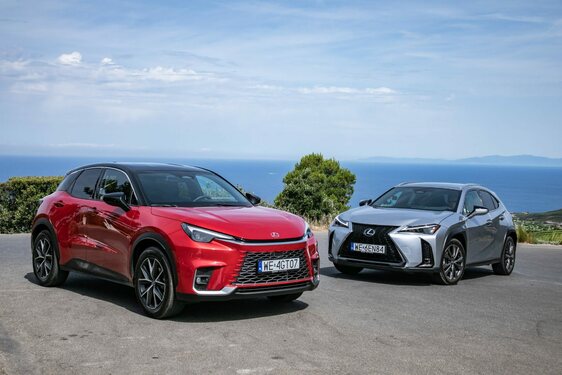 Lexus UX 2024