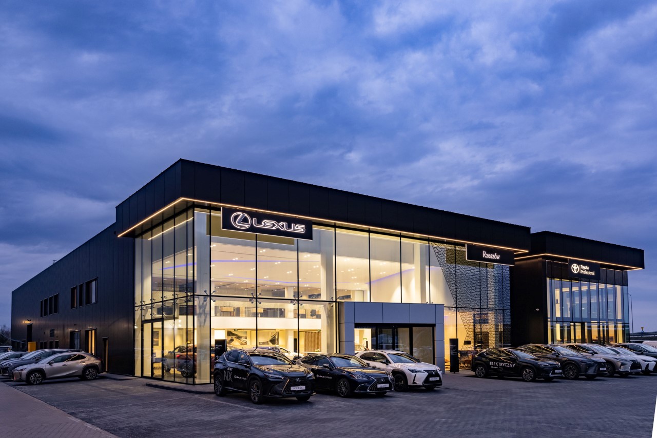 LEXUS LIDEREM PRESTIŻOWEGO RANKINGU AUTOINDEX. NUMER 1 OD 13 LAT