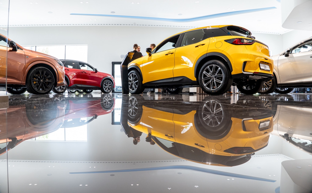 LEXUS KIELCE DOŁĄCZYŁ DO SIECI SALONÓW LEXUSA. TO JUŻ 21. OBIEKT W POLSCE