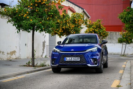 LEXUS LBX W NAJMIE KINTO ONE OD 800 ZŁ NETTO MIESIĘCZNIE