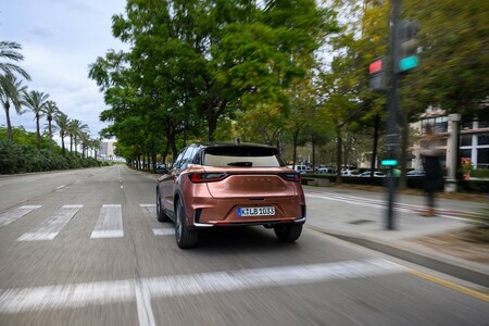 SAMOCHODY LEXUSA IDEALNE DLA BIZNESU. NISKIE KOSZTY UŻYTKOWANIA I WYSOKA WARTOŚĆ REZYDUALNA