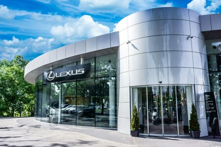 DWA POLSKIE SALONY LEXUSA Z NAGRODĄ KIWAMI DLA NAJLEPSZYCH DEALERÓW MARKI W EUROPIE