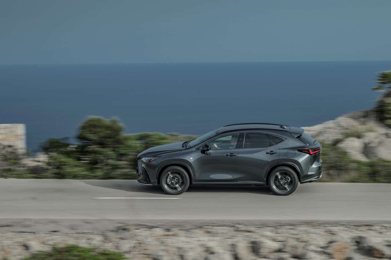 21-PROCENTOWY WZROST SPRZEDAŻY AUT LEXUSA W EUROPIE. NX BESTSELLEREM, LBX Z UDANYM DEBIUTEM