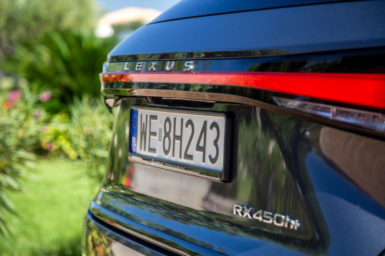 LEXUS Z OFERTĄ DLA FIRM. SPECJALNY LEASING I DORADCA FLOTOWY W KAŻDYM SALONIE