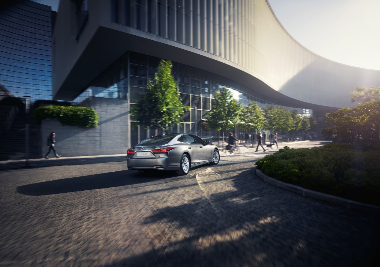 CO DRUGI LEXUS LS SPRZEDANY W EUROPIE TRAFIŁ DO POLSKI