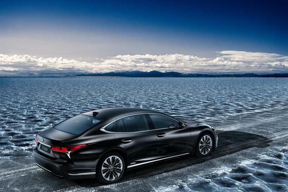Lexus LS 500h 2018