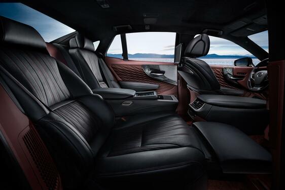Lexus LS 500h 2018