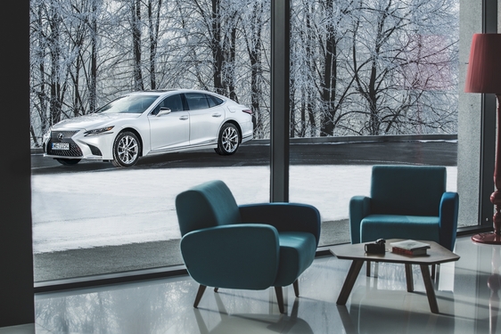 Lexus LS 500h 2018