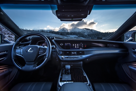 Lexus LS 500h 2018