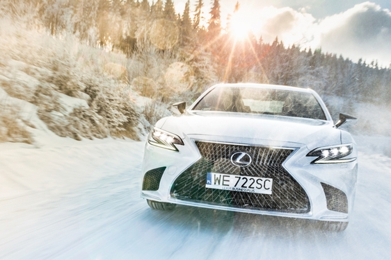 Lexus LS 500h 2018