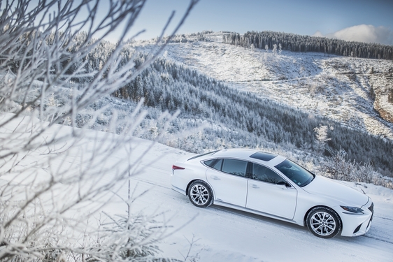 Lexus LS 500h 2018