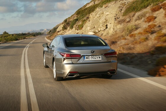 Lexus LS 500h 2018