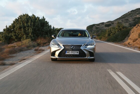 Lexus LS 500h 2018