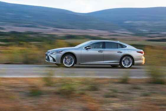Lexus LS 500h 2018