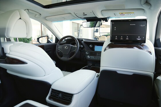 Lexus LS 500h 2018
