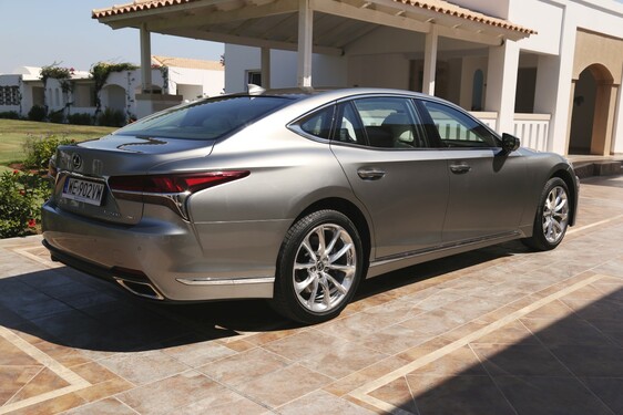 Lexus LS 500h 2018