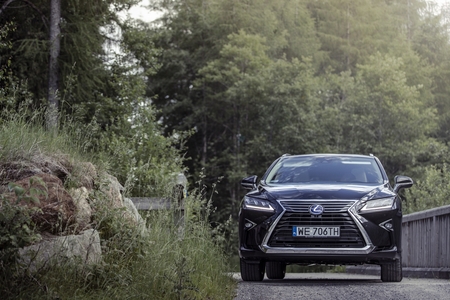 WYSOKA NIEZAWODNOŚĆ UŻYWANYCH AUT LEXUSA POTWIERDZONA PRZEZ CONSUMER REPORTS 