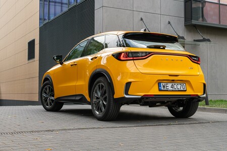 LEXUS Z REKORDOWĄ LICZBĄ ZAREJESTROWANYCH AUT W POLSCE