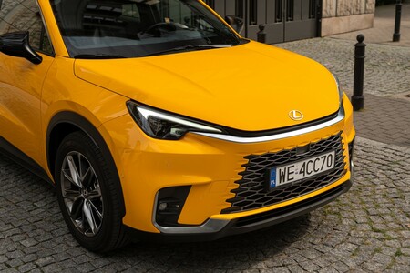 LEXUS Z REKORDOWĄ SPRZEDAŻĄ W EUROPIE. 90% TO AUTA ZELEKTRYFIKOWANE