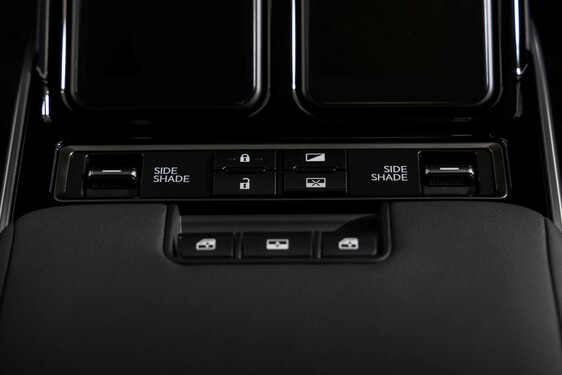 LEXUS LM ODMIENIŁ KOMFORT PODRÓŻY DLA PASAŻERÓW VIP