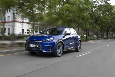 REKORDOWY ROK LEXUSA W EUROPIE. PONAD 88 TYS. SPRZEDANYCH AUT I 20 PROCENT WZROSTU