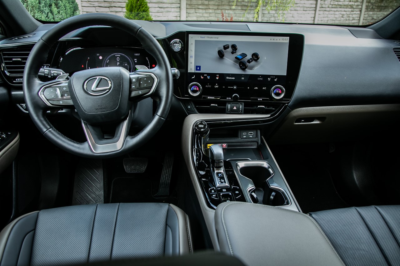 CORAZ WIĘCEJ KLIENTÓW LEXUSA FINANSUJE AUTO W KINTO ONE. NX NAJPOPULARNIEJSZYM MODELEM 