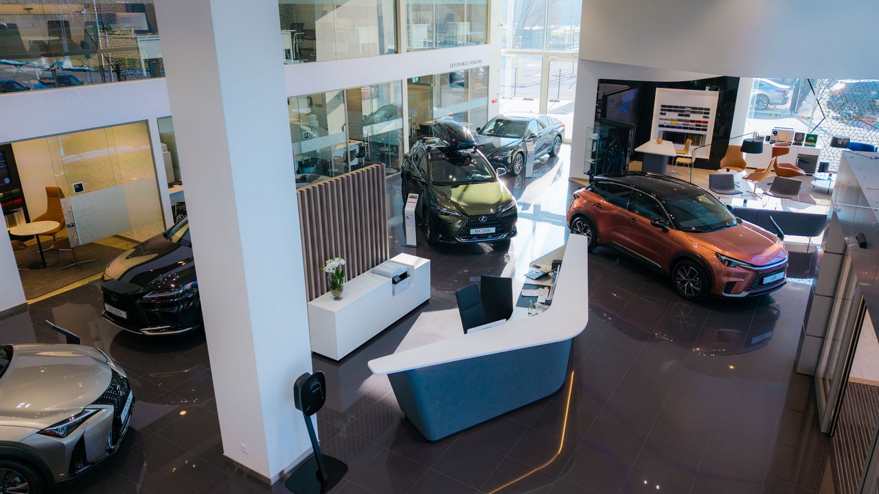 LEXUS POSZERZA POLSKĄ SIEĆ SPRZEDAŻY. NOWY SALON W GLIWICACH