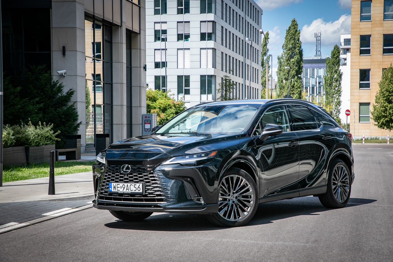 NX NAJPOPULANIEJSZYM MODELEM PREMIUM W POLSCE. LEXUS NA DRUGIM MIEJSCU WŚRÓD MAREK PREMIUM W STYCZNIU