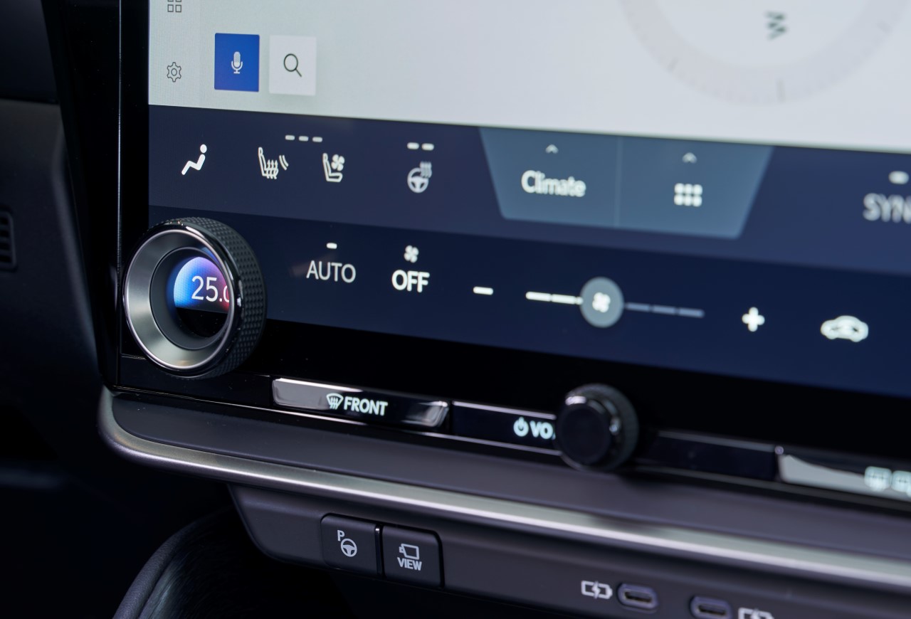 LEXUS CLIMATE CONCIERGE. INNOWACYJNY I ZAAWANSOWANY SYSTEM ZARZĄDZANIA TEMPERATURĄ W KABINIE