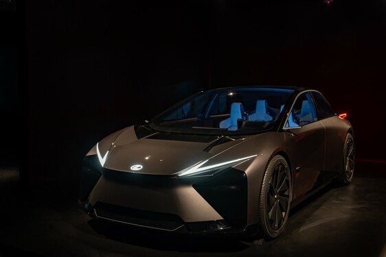 Instalacje Lexusa na Milan Design Week 