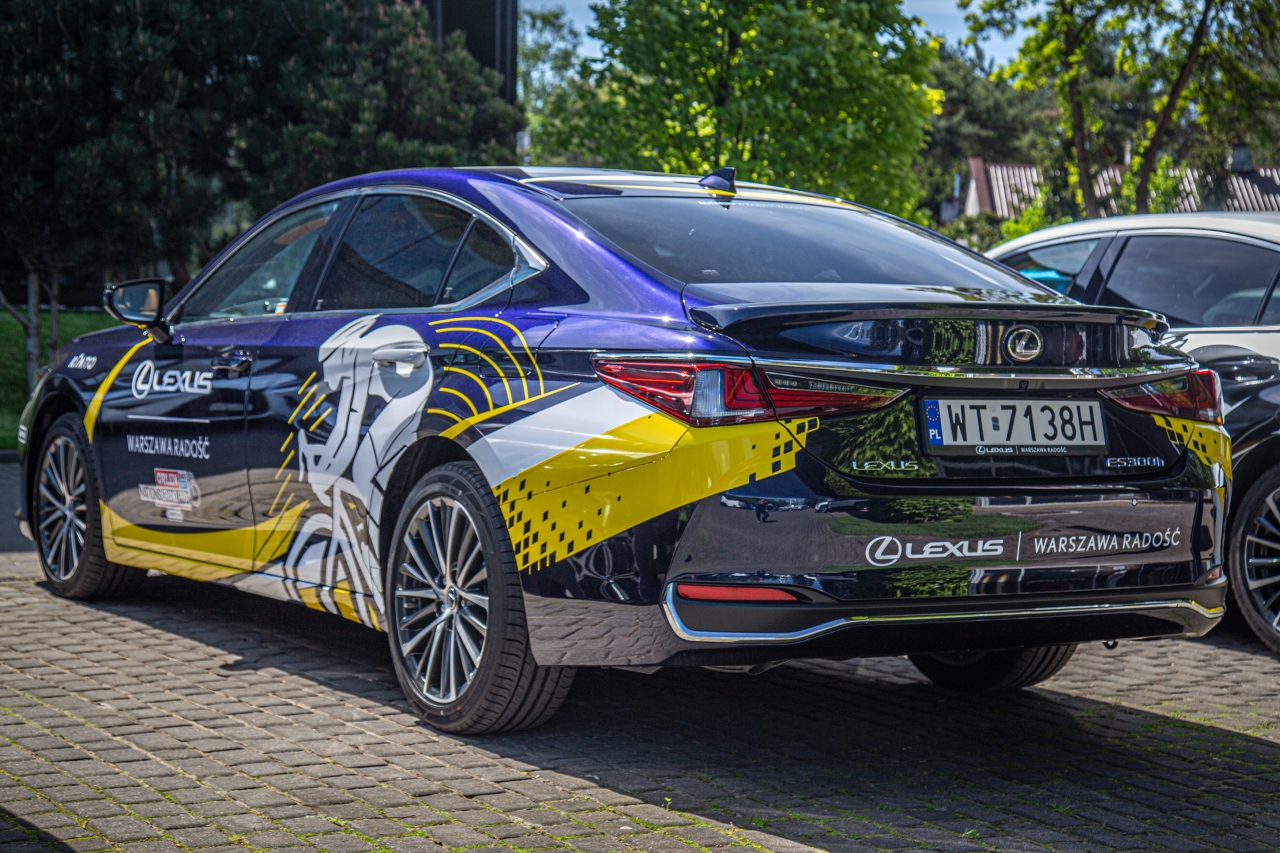 TOYOTA CENTRAL EUROPE, TOYOTA RADOŚĆ I LEXUS WARSZAWA RADOŚĆ OFICJALNYMI PARTNERAMI LANG TEAM. FLOTA ORLEN WYŚCIGU NARODÓW ODEBRANA 