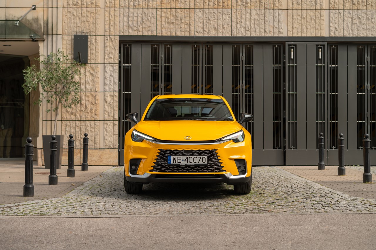 LBX TO PRAWDZIWE AUTO KLASY PREMIUM. TECHNOLOGIE I JAKOŚĆ Z WIĘKSZYCH SUV-ÓW LEXUSA