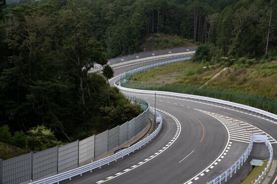 SHIMOYAMA – NOWA SIEDZIBA LEXUSA 