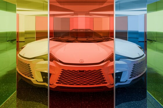 LEXUS ART CAR PO RAZ ÓSMY