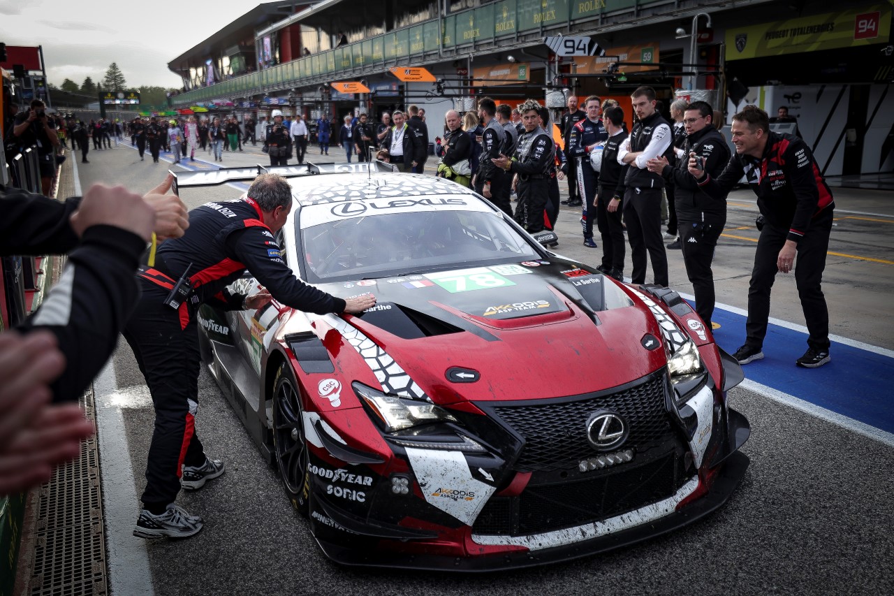LEXUS RC F GT3 WRACA DO LE MANS. WYŚCIGOWE COUPE W 24-GODZINNYM KLASYKU