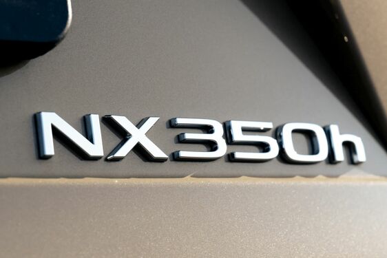 Lexus NX 2022