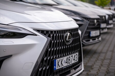 HYBRYDOWE LEXUSY NX DOŁĄCZYŁY DO FLOTY FIRMY BIELENDA