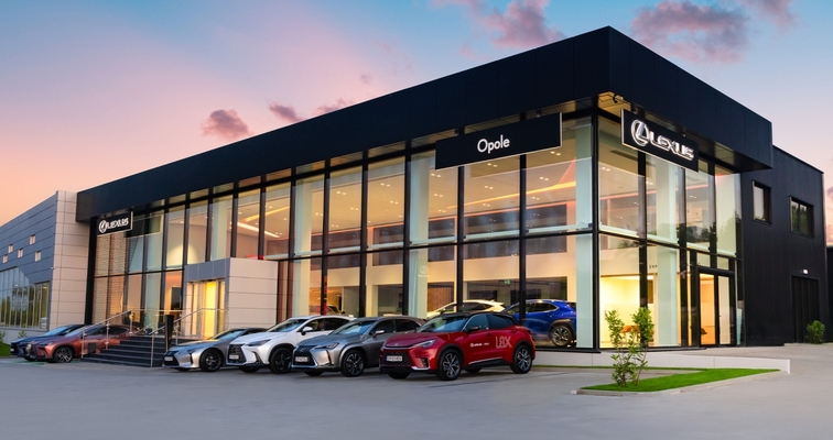 LEXUS OPOLE 24. SALONEM MARKI W POLSCE