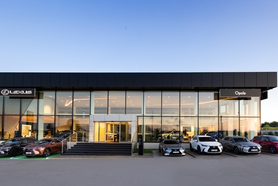 LEXUS OPOLE 24. SALONEM MARKI W POLSCE