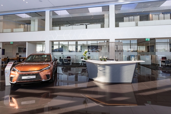LEXUS OPOLE 24. SALONEM MARKI W POLSCE