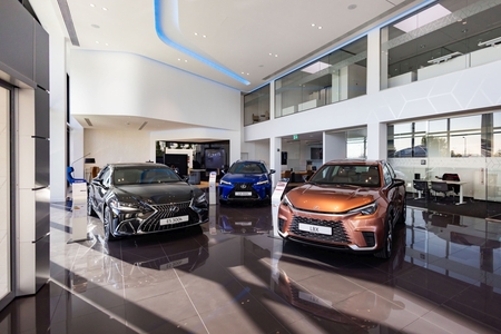 LEXUS OPOLE 24. SALONEM MARKI W POLSCE