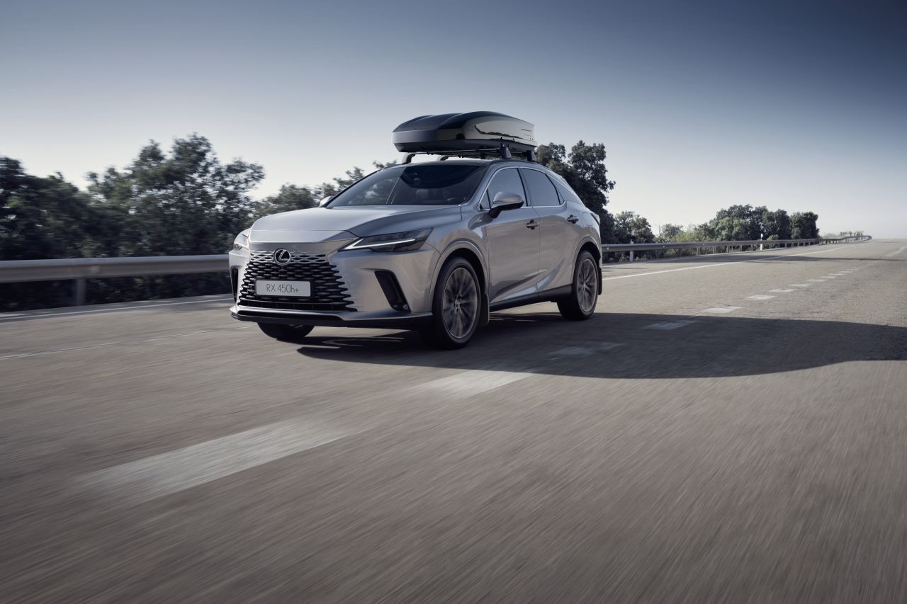 CROSSOVERY I SUV-Y LEXUSA JESZCZE BARDZIEJ UNIWERSALNE. 25% RABATU NA AKCESORIA DO TRANSPORTU ROWERÓW